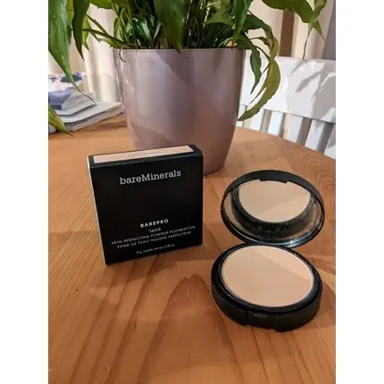 Reducere specială Fond de ten pudră, Bareminerals Barepro, 8g, Light 20 Warm