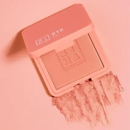 3INA Makeup The Blush 212 Coral, pudră blush matizată, ambalaj compact, finisaj natural Retur gratuit